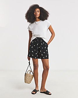 Black Daisy Print Tie Waist Crinkle Shorts