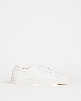Lace to Toe Trainer EEE Fit
