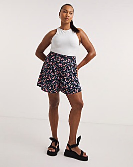 Ditsy Floral Relaxed Woven Flippy Short