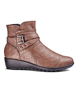 Cushion Walk Ankle Boots E Fit