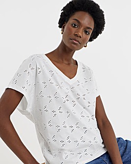 Broderie V-Neck T-Shirt