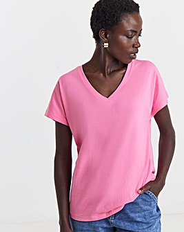 THE V NECK T-SHIRT