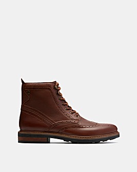 Clarks Newford Lace Boots - Tan Leather