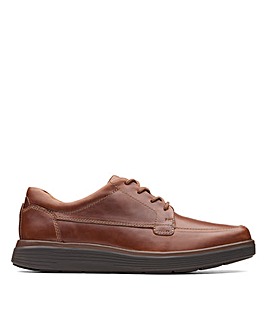 Clarks Unstructured Un Abode Ease Standard Fitting Shoes