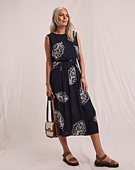 Julipa Textured Crinkle Printed Pocket Midi Dress