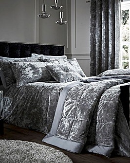 Catherine Lansfield Crushed Velvet Bedspread