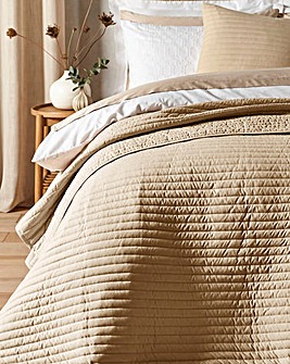 Catherine Lansfield Quilted Lines Bedspread