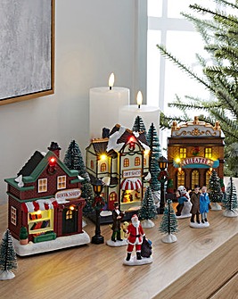 17 Piece Christmas Street Scene
