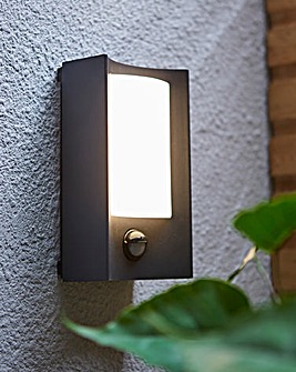 LED OUTDOOR WALL LIGHT WITH SENSOR