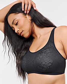 Triumph Fit Smart Lace Non Wired Padded Bra