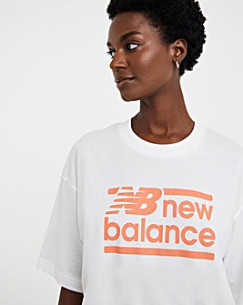 New Balance Sport Graphic Oversized T-Shirt