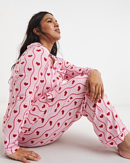 Chelsea Peers Classic Button Up Pyjama Set Heart Print