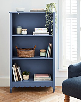 Julipa Dalia Bookshelf