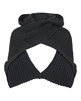 Knitted Hooded Pocketed Scarf