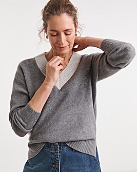 Contrast V Neck Jumper