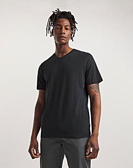 Black V-Neck T-shirt Regular