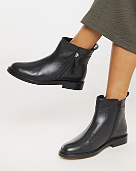 Camden Leather Side Zip Ankle Boot - Extra Wide Fit (EEE)