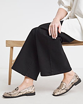 Lava Classic Slipper Cut Loafer Wide E Fit