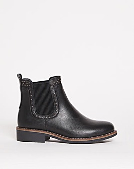 Cushion Walk Chelsea Boot With Stud Detail E Fit