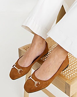 Tandra Classic Ballerina With Snaffle Trim - Wide Fit (E)