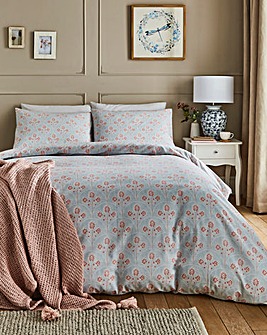 Julipa Scalloped Floral Duvet Set