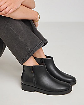 Verity Classic Zip Detail Ankle Boot Wide E Fit