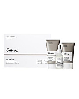 The Daily Set Skincare Gift Set