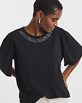 Embroidered Trim Half Sleeve Top