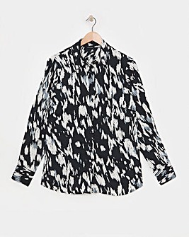 Womens Dipped Back Shirt - Blue Geo