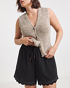 Scallop Hem Shorts