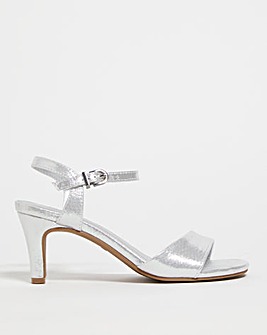 Barely There Sandal E Fit