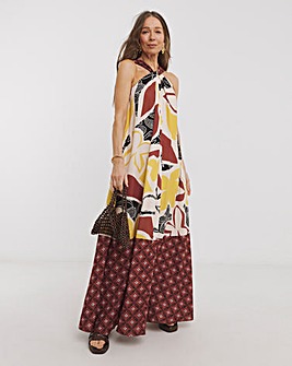 Border Print Halter Volume Maxi Dress