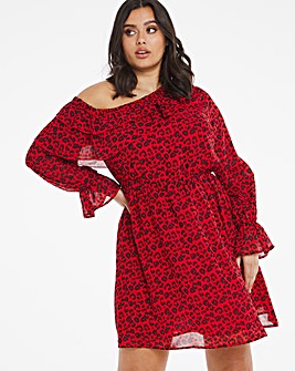 simply be red lace dress