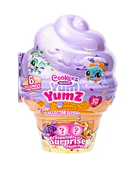 Cookeez Makery Yum Yumz Collector Case with 6 Plush Toys