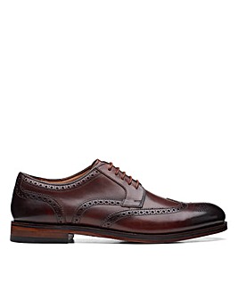 Clarks Craftdean Wing Standard Fitting Shoes