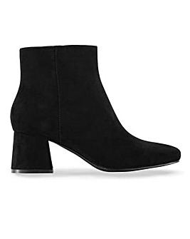 simply be black ankle boots