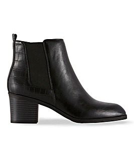 wide fit flat ankle boots uk