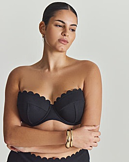 MAGISCULPT Scallop Edge Bandeau Bikini Top