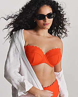 MAGISCULPT Underwired Scallop Edge Bandeau Bikini Top