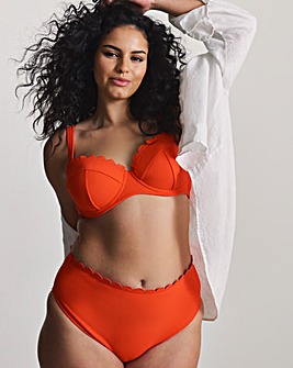 MAGISCULPT Medium Control Scallop Edge Bikini Bottoms