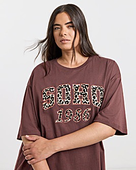 Burgundy Soho Graphic T-Shirt