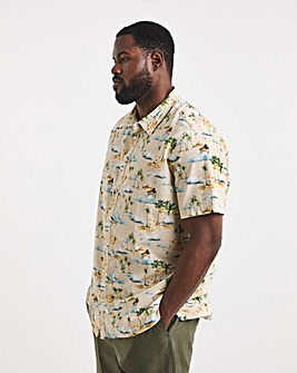 Holiday Print Short Sleeve Shirt