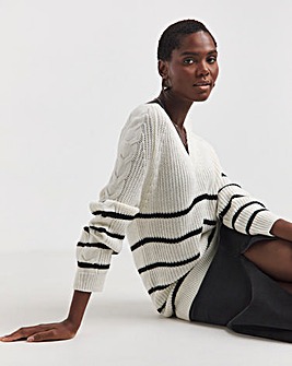 Cable V Neck Jumper