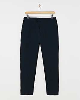 Tailored Travel Tapered Trouser