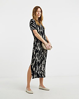 Soft Touch Ruched Side Detail Short Sleeve Dress