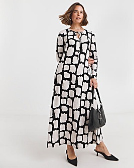 The Front Ruched Long Sleeve Dress