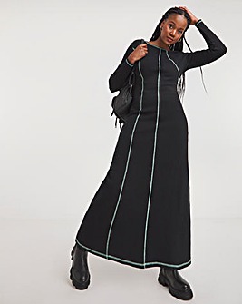 Black Long Sleeve Green Exposed Seam Maxi Dress