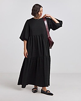 Black Textured Tiered Short Sleeve Maxi Dress With Pockets