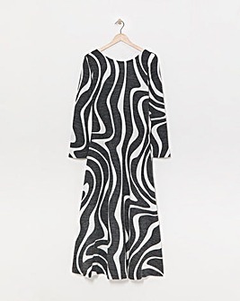Mono Print Rib Flare Sleeve Cosy Maxi Dress