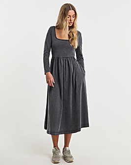 Acid Wash Jersey Scoop Neck Midi Dress With Pockets